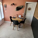 Synae- Joli Classe 3etoiles Avec Terrasse Et Piscine Sainte-Maxime