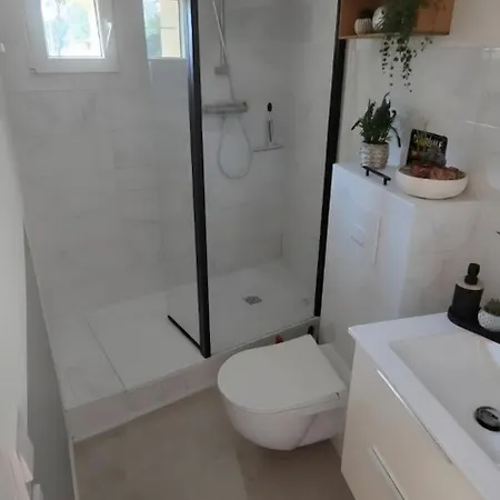 Apartman Joli Classe 3etoiles Avec Terrasse, Piscine, Place De Parking Privee Syana Sainte-Maxime